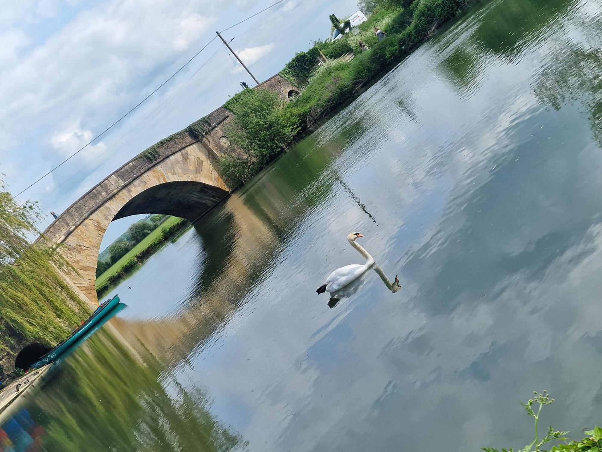 The Riverside Lechlade Kültér fotó